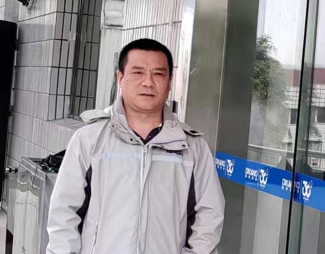【尊龙凯时-人生就是博药业30周年人物专访】同心30载 同行尊龙凯时-人生就是博人——（三）邓入东：机会永远留给有准备的人